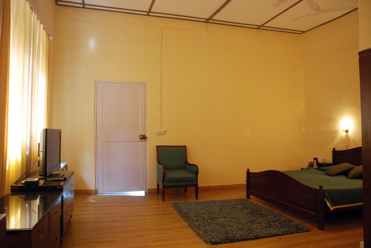 Alasia Hotel Kasauli Dış mekan fotoğraf